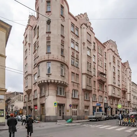 Ultra New בודפשט